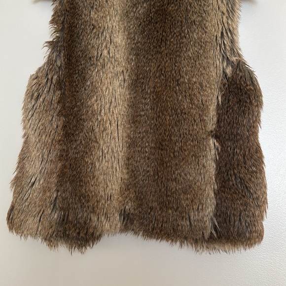 Express Faux Fur Vest in Brown - Picture 7 of 10
